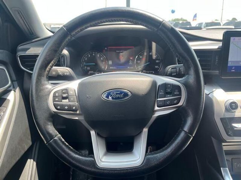 Used 2022 Ford Explorer XLT