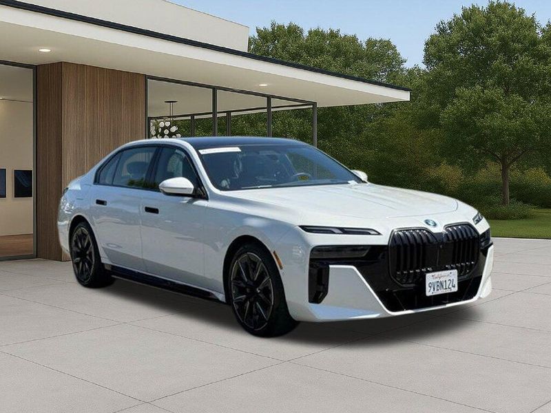 Used 2026 BMW 7 Series 750e xDriveImage 40