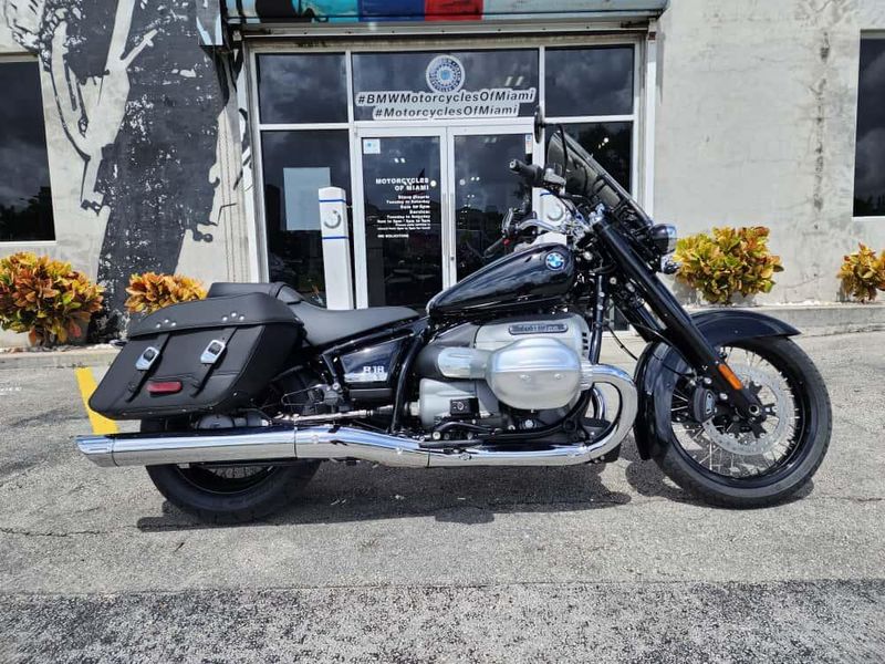 2025 BMW R 18 ClassicImage 11