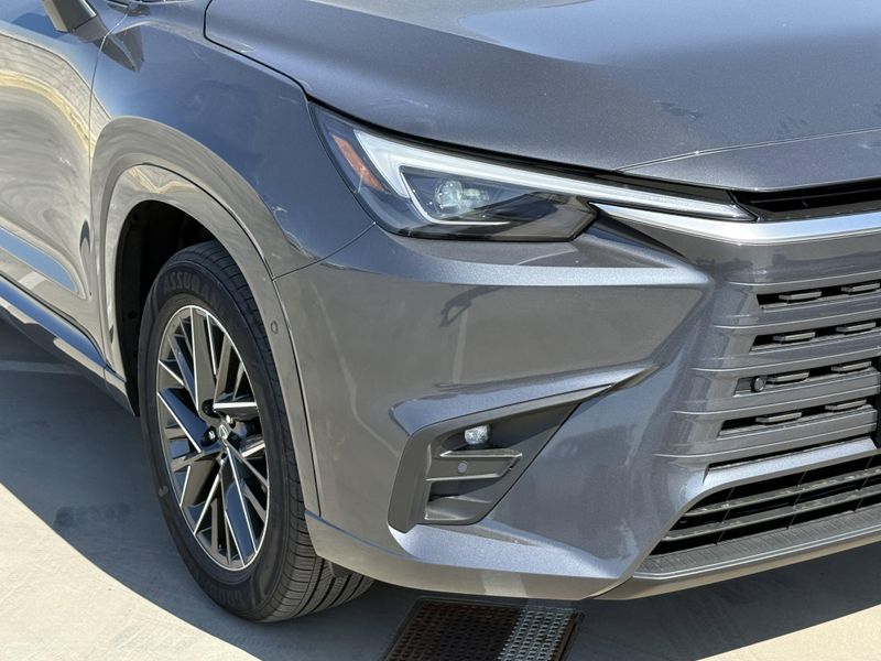 2025 LEXUS TX 350 PremiumImage 4