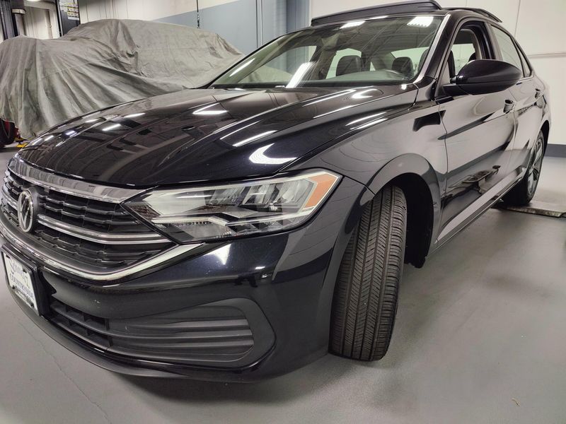 Used 2024 Volkswagen Jetta SE w/SunroofImage 10