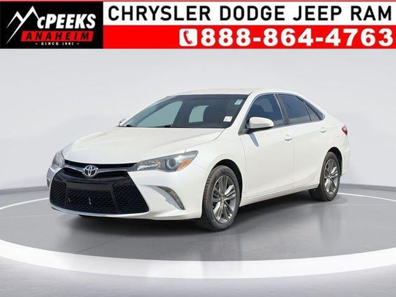 Used 2017 Toyota Camry XLEImage 1