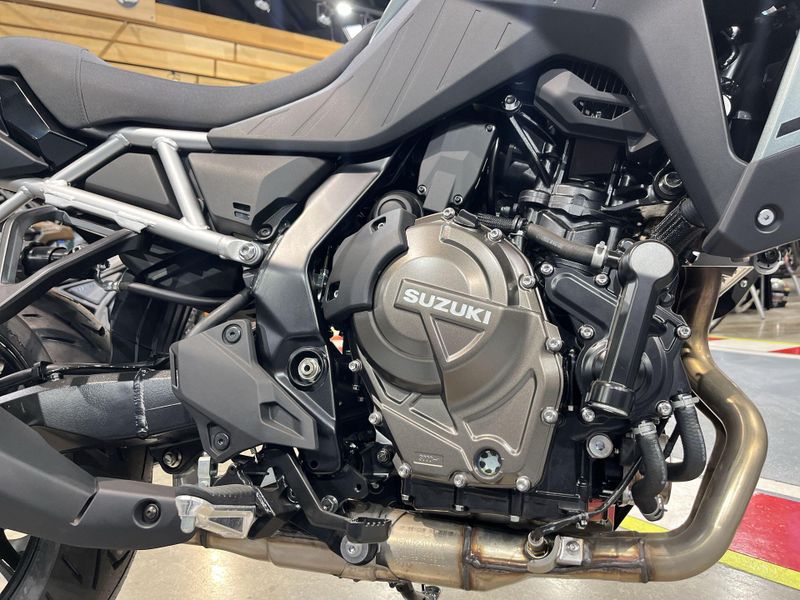 New 2024 Suzuki V-STROM 800 Image 21