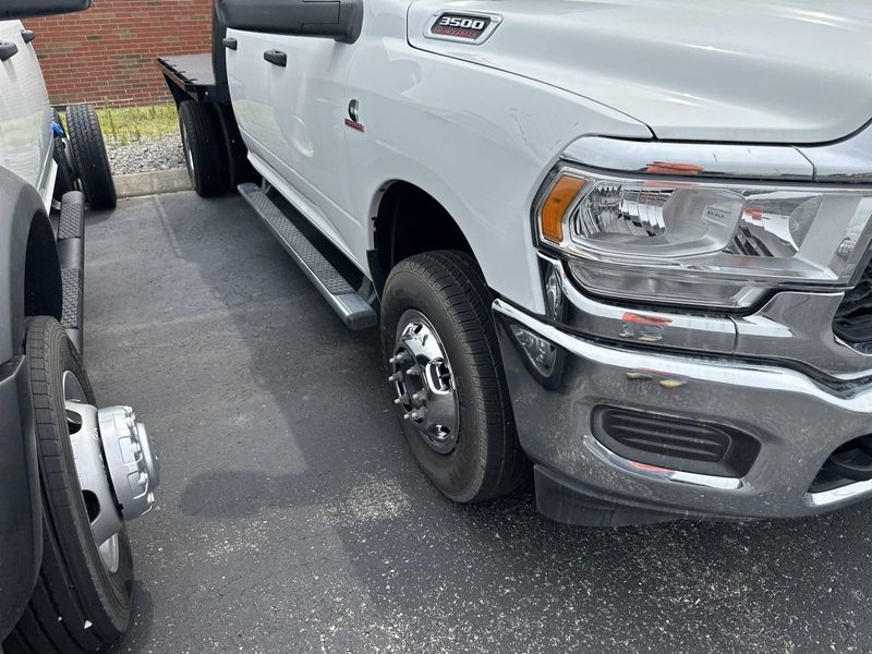 2024 RAM 3500 Tradesman Crew Cab Chassis 4x4 60