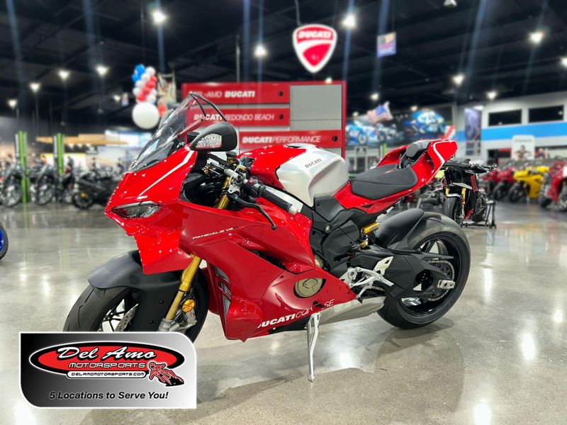 New 2026 Ducati PANIGALE V4 R 
