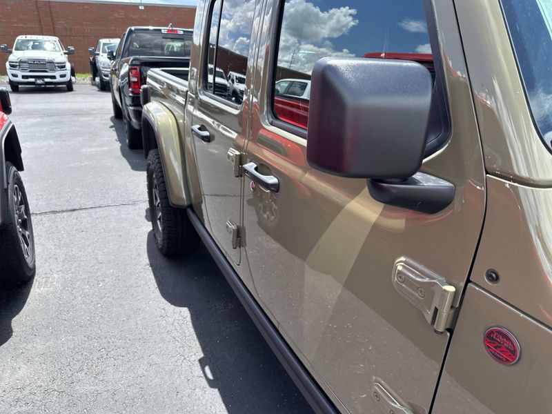 New 2025 Jeep Gladiator Rubicon X 4x4Image 5