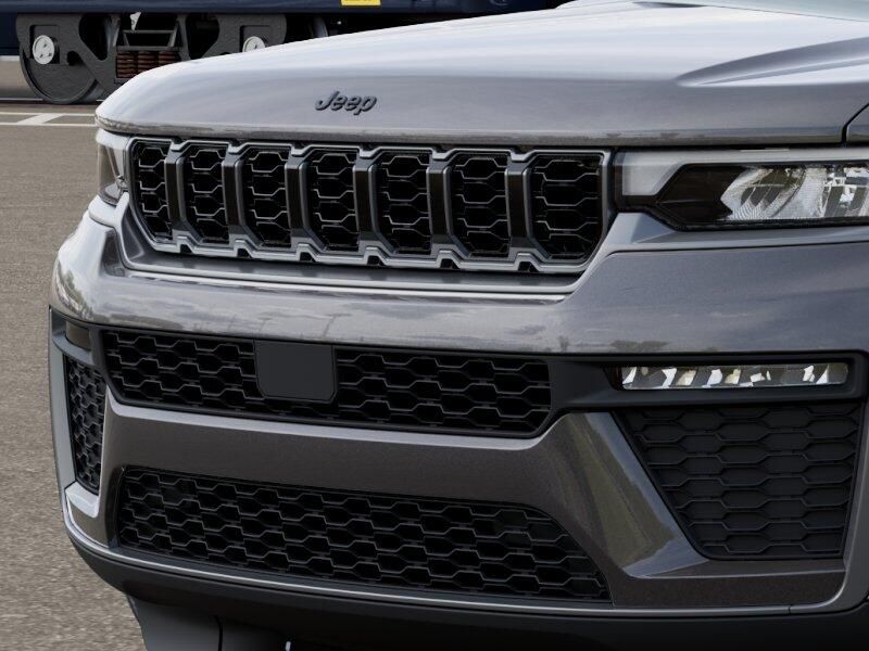 New 2026 Jeep Grand Cherokee L Limited 4x4
