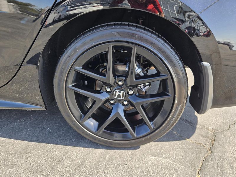 Used 2025 Honda Civic Sedan Sport CVT