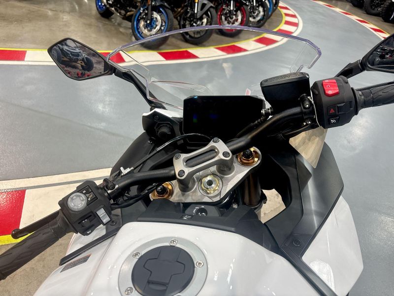 New 2026 Suzuki GSX-S1000GT+ Image 16