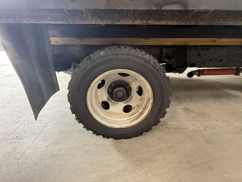 Used 1999 GMC Sierra C3500 HD Chassis Image 5