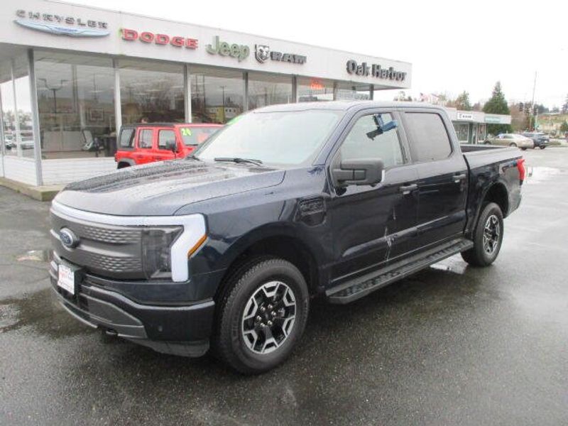 Used 2023 Ford F-150 Lightning XLImage 2