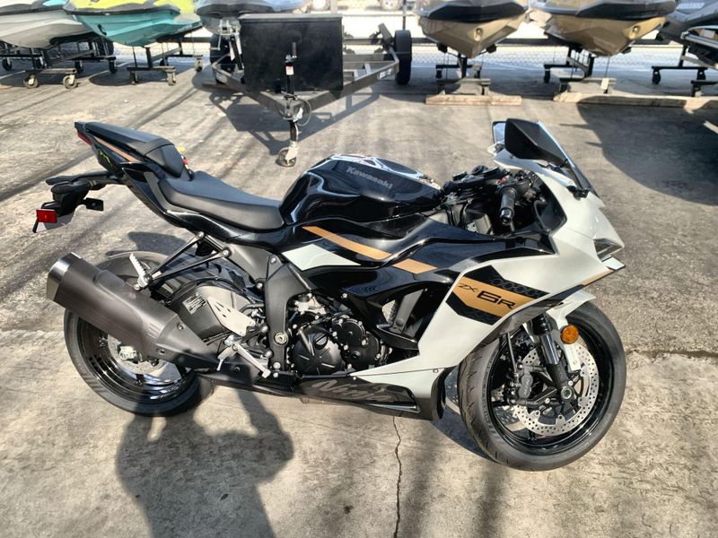 New 2026 Kawasaki NINJA ZX-6R ABS Image 16