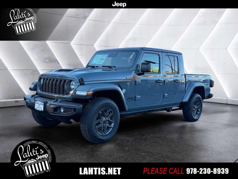 New 2026 Jeep Gladiator Sport S 4x4