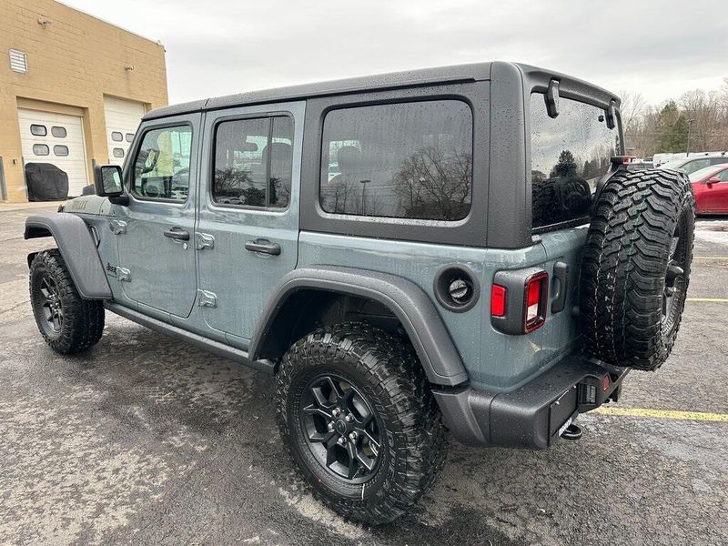 2025 Jeep Wrangler 4-door WillysImage 10