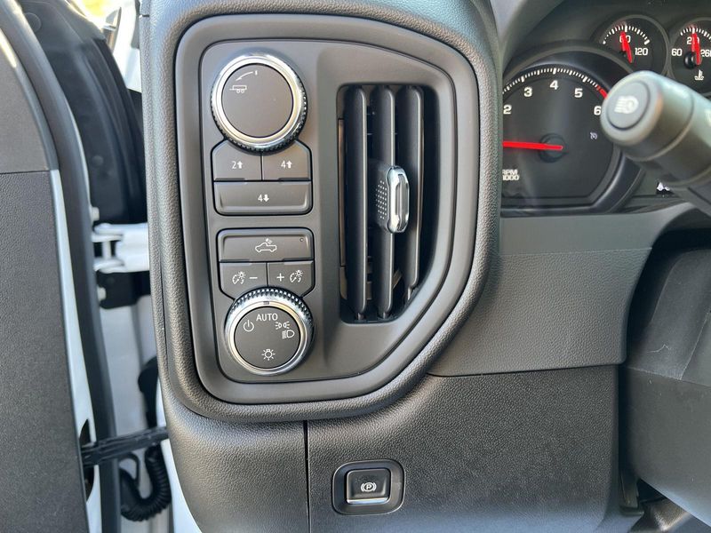 2026 Gmc Sierra HD Pro photo 21