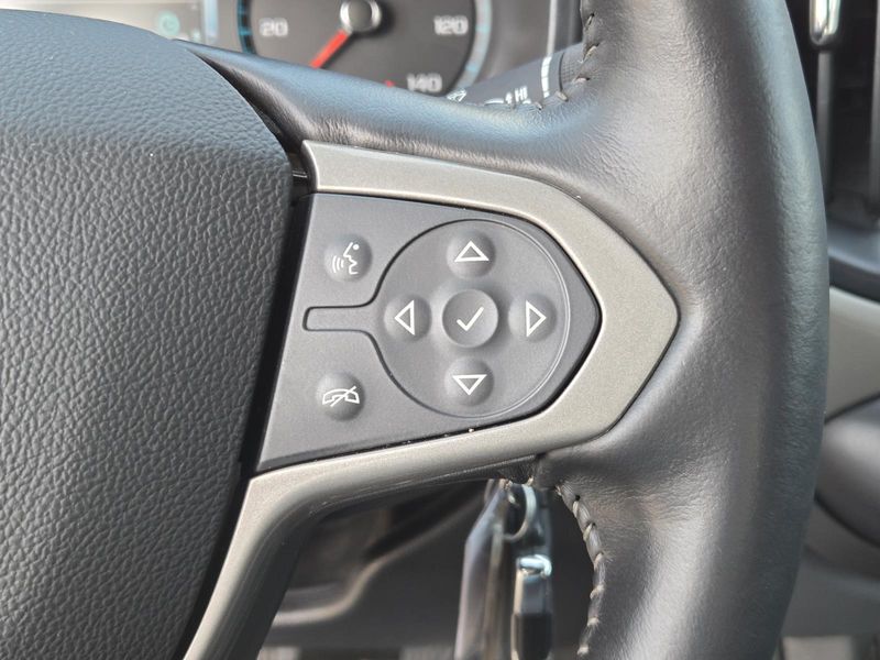 Used 2018 Chevrolet Colorado 4WD Crew Cab 128.3 Z71
