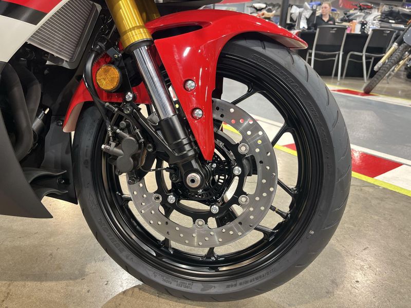 New 2026 Yamaha YZF-R3 ABS CA 70TH ANNIVERSARY EDITION Image 16