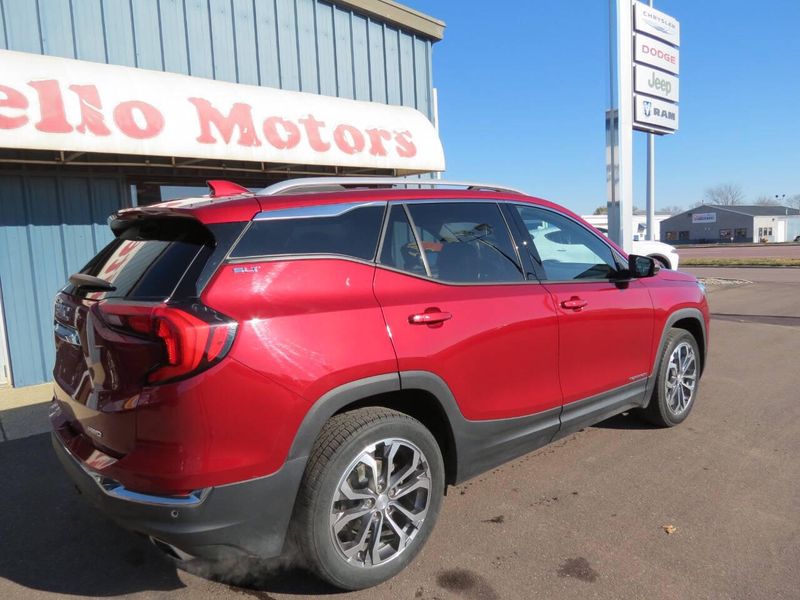 2018 GMC Terrain SLT 4x4 4dr SUVImage 2