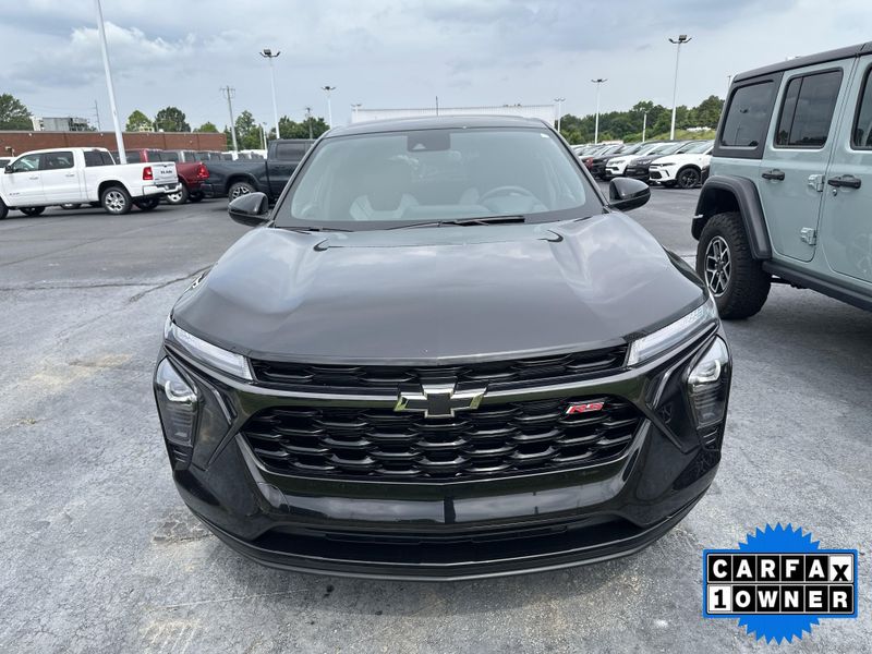 Used 2024 Chevrolet Trax 1RSImage 2