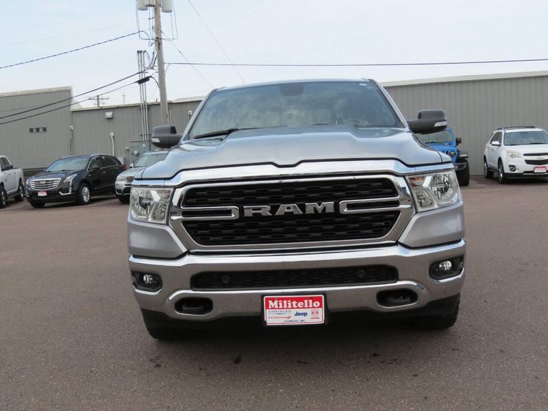 Used 2022 RAM 1500 Big Horn 4x4 4dr Crew Cab 6.4 ft. SB PickupImage 7