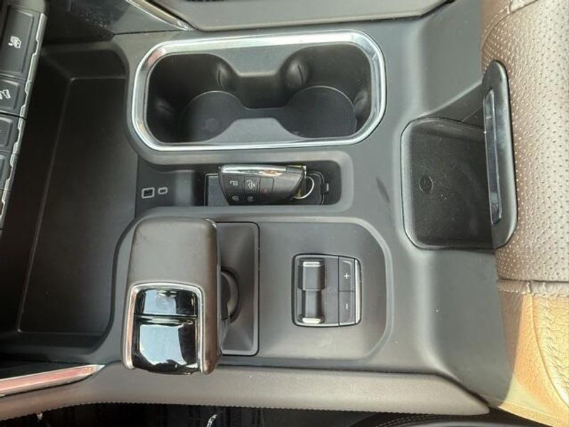 2024 Gmc Sierra 1500 Denali photo 32