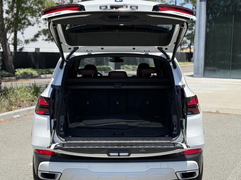 2025 BMW X5 xDrive40iImage 15