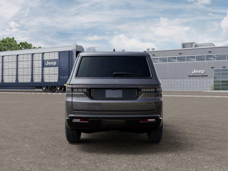 2026 Jeep Grand Wagoneer Limited Reserve 4x4Image 7