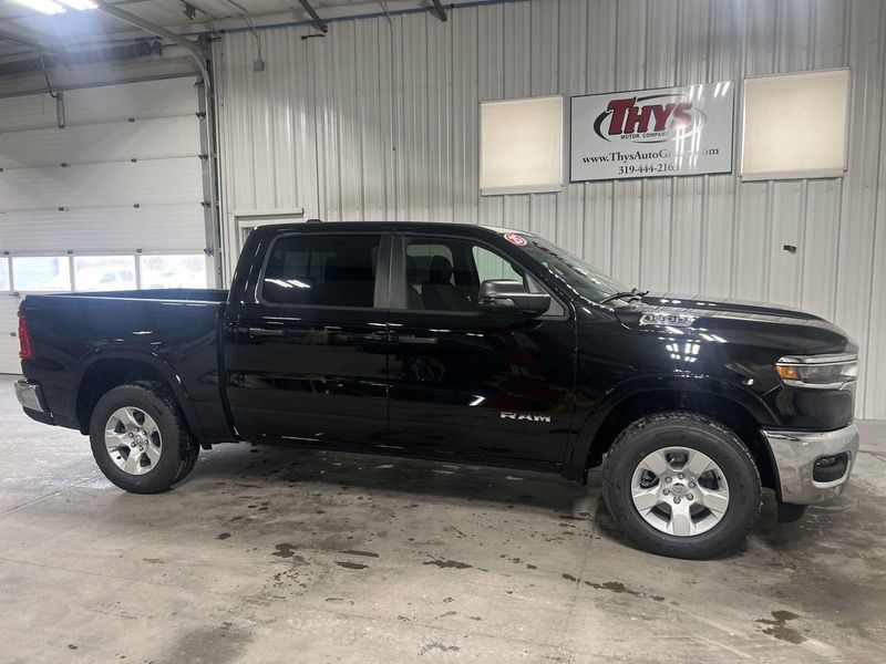 2025 RAM 1500 Big Horn Crew Cab 4x4 5