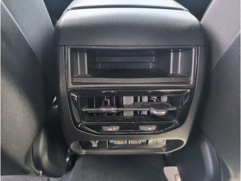 Used 2023 Jeep Grand Cherokee LimitedImage 33