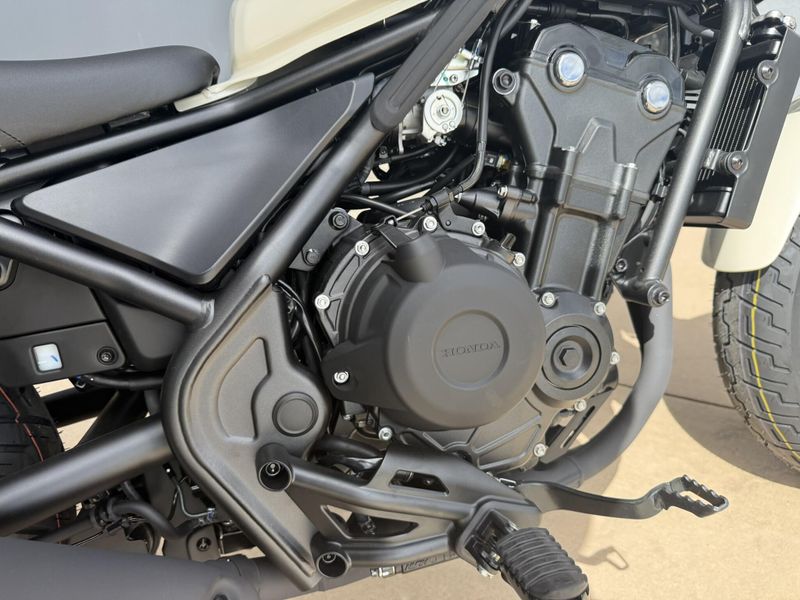2025 Honda REBEL 500 ABS Image 8