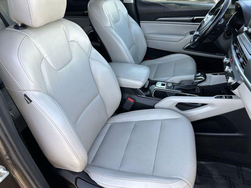 Used 2020 Kia Telluride SImage 11
