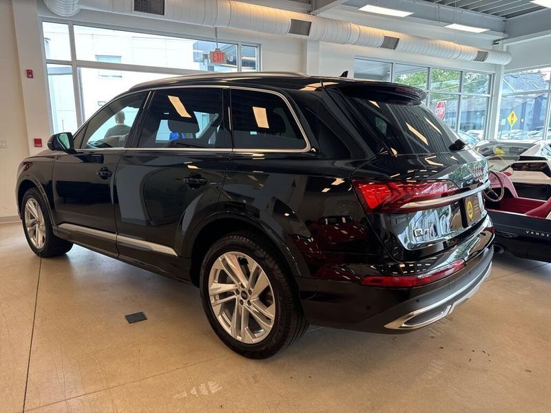 2024 Audi Q7 55 Premium PlusImage 15