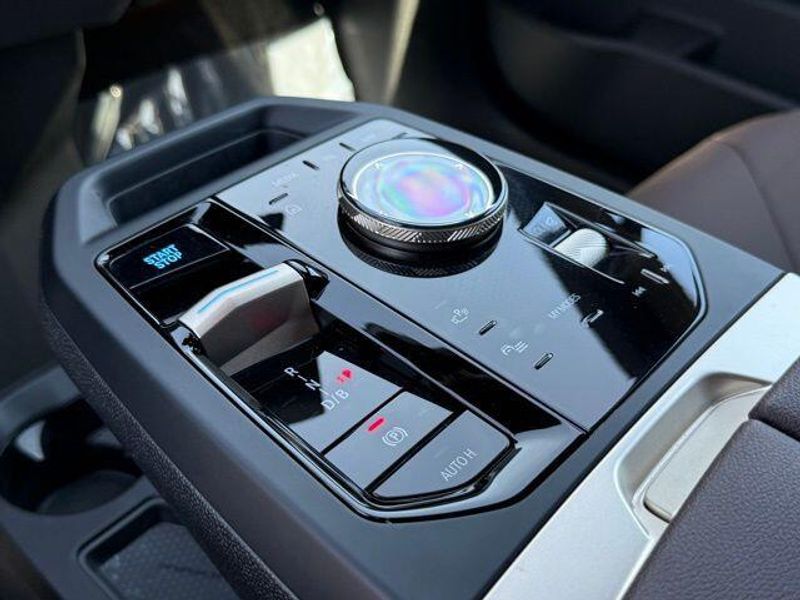 Used 2026 BMW iX xDrive45Image 25
