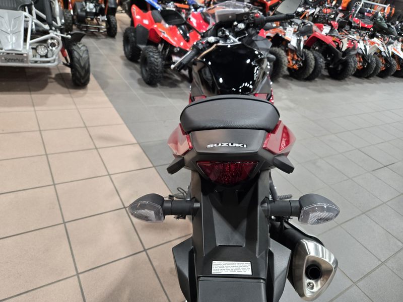 NEW 2025 SUZUKI GSX 250R ABS Image 9