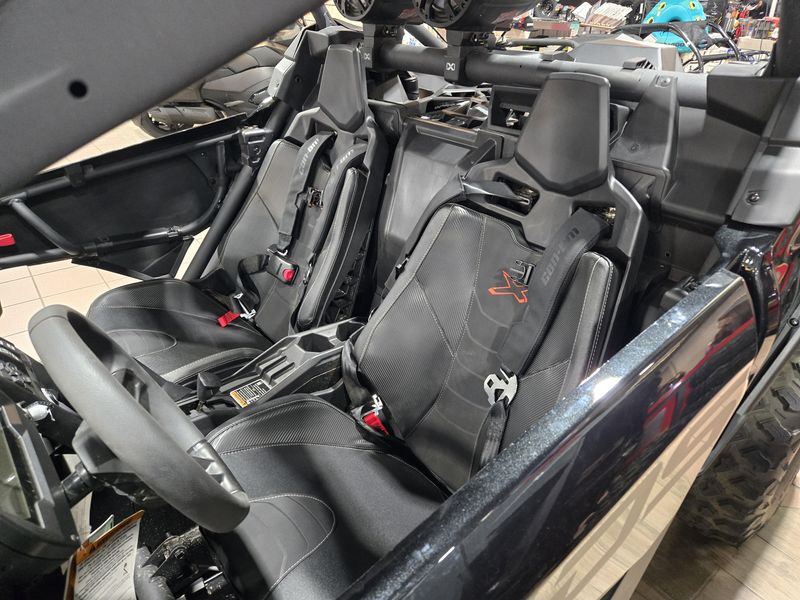 2025 Can-Am MAVERICK X3 X DS TURBO RR TRIPLE BLACKImage 11