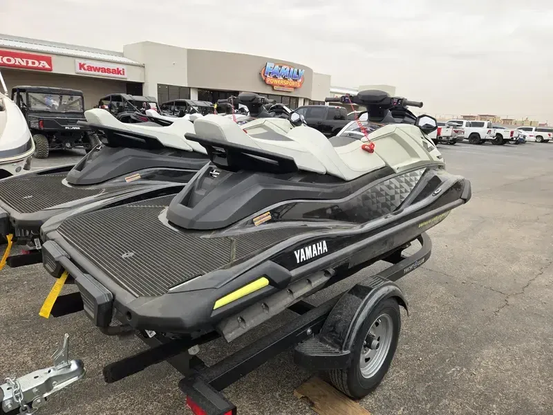 USED 2026 YAMAHA VX CRUISER HO WAUDIO-BLACK Image 7