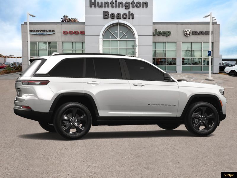 2025 Jeep Grand Cherokee Altitude 4x4Image 15