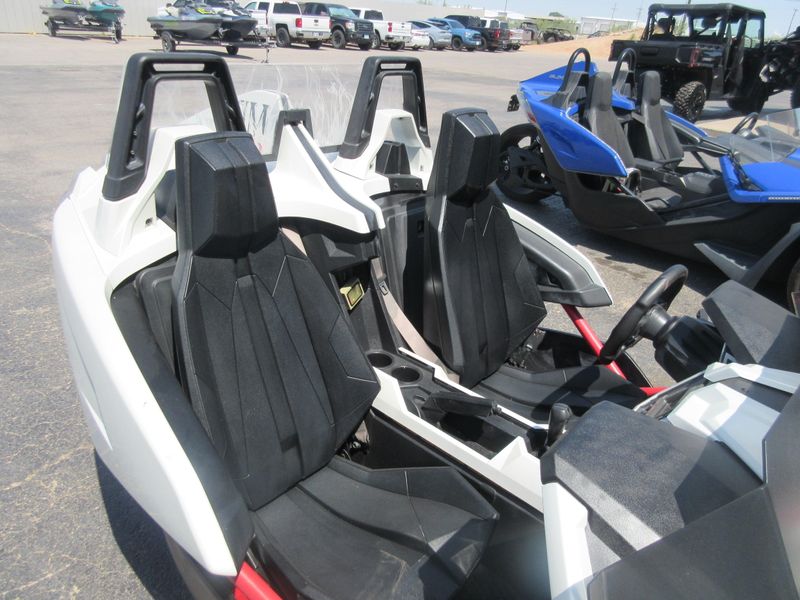 USED 2016 POLARIS SLINGSHOT SL Image 8