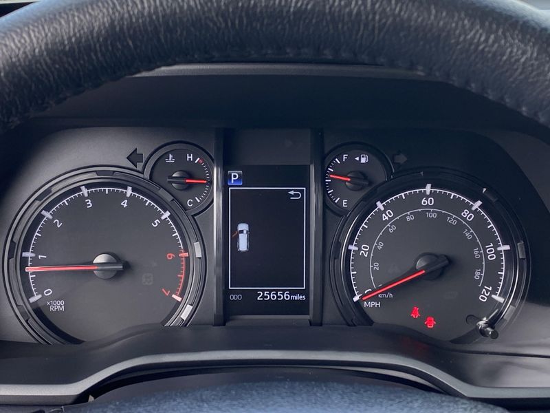 2022 Toyota 4Runner SR5 PremiumImage 27