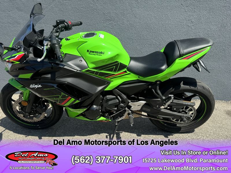 2024 Kawasaki Ninja 650 ABS KRT EditionImage 7