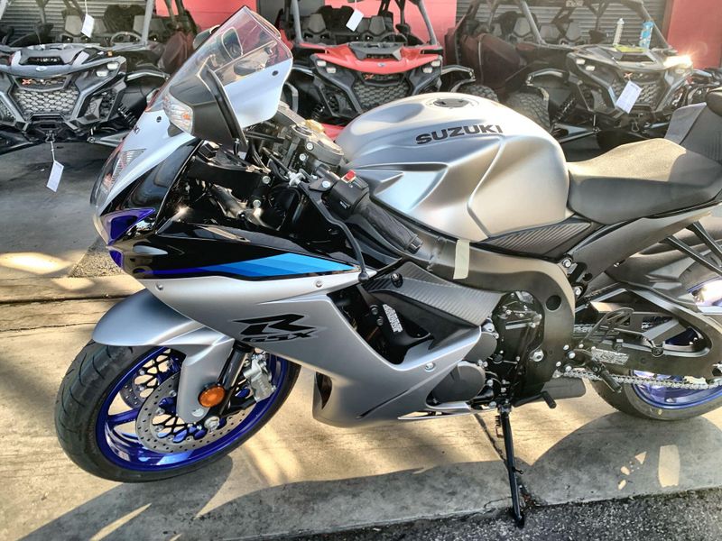 New 2026 Suzuki GSX-R600 Image 10