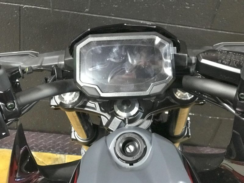 2025 Kawasaki Z650 Image 14