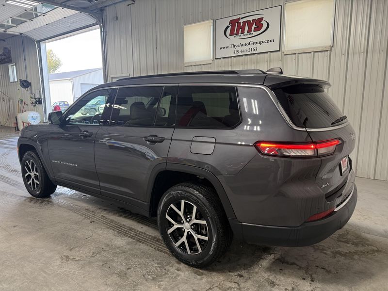 Used 2025 Jeep Grand Cherokee L LimitedImage 14