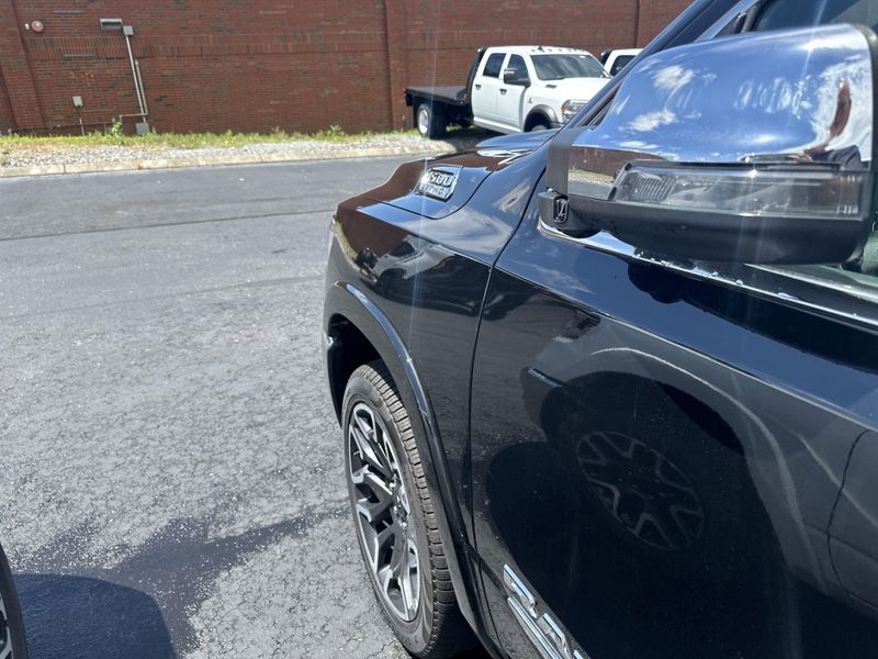2025 RAM 1500 Limited Crew Cab 4x4 5
