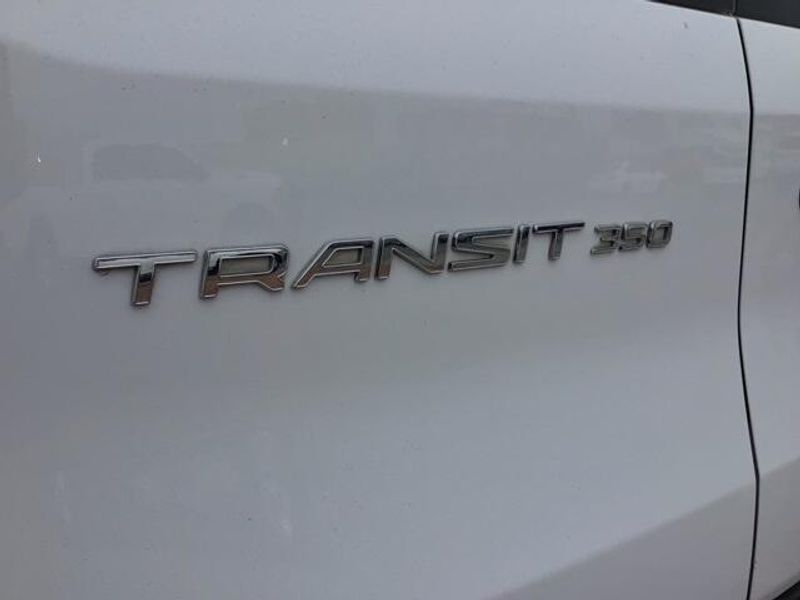 2022 Ford Transit-350 Passenger Van XLImage 18