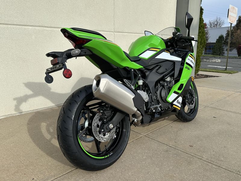 2025 Kawasaki Ninja ZX4RR KRT Edition ABSImage 3