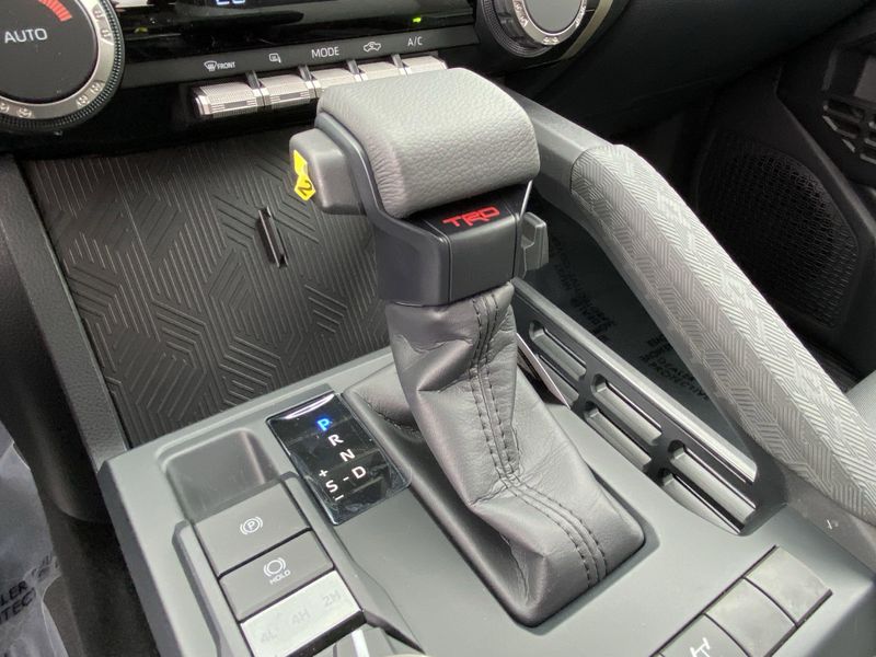 2025 Toyota Tacoma TRD Off RoadImage 18