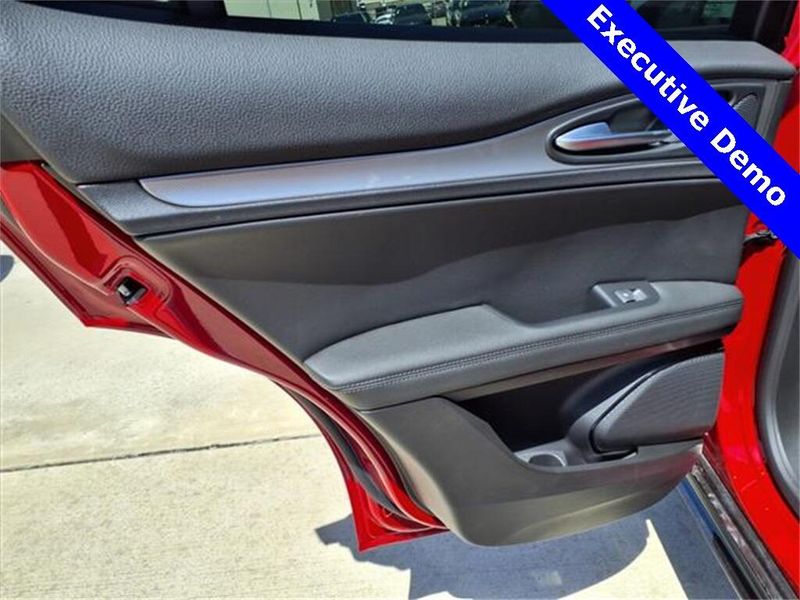 New 2025 Alfa Romeo Stelvio VeloceImage 11