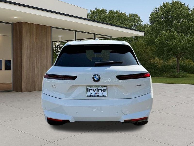 New 2026 BMW iX xDrive45Image 9