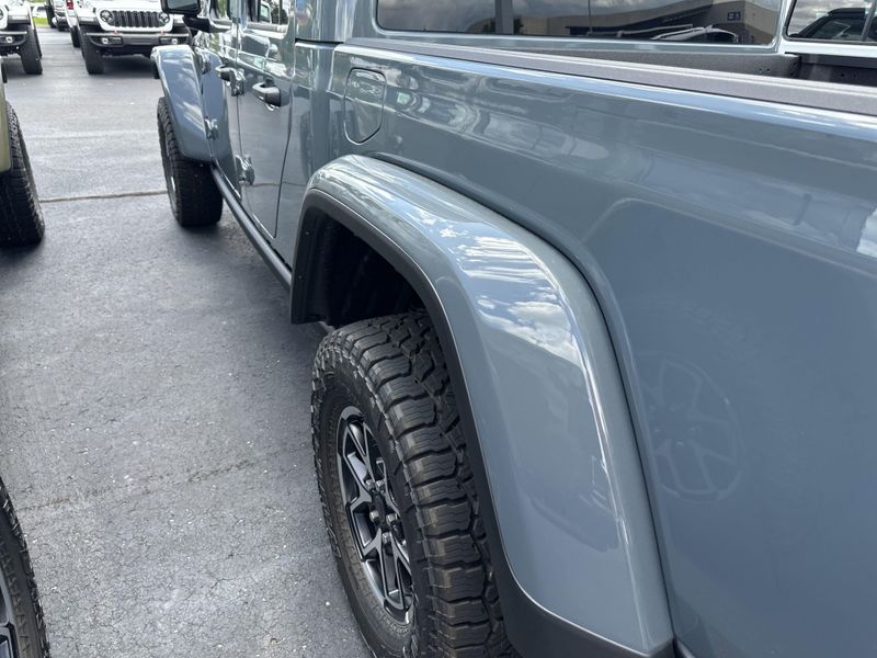 New 2025 Jeep Gladiator Rubicon X 4x4Image 12